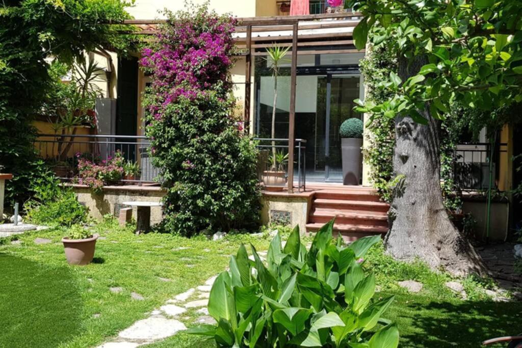 Apartamento La Casa Con Piscina Riscaldata Interna Anna Luxury Garden Pisa Exterior foto